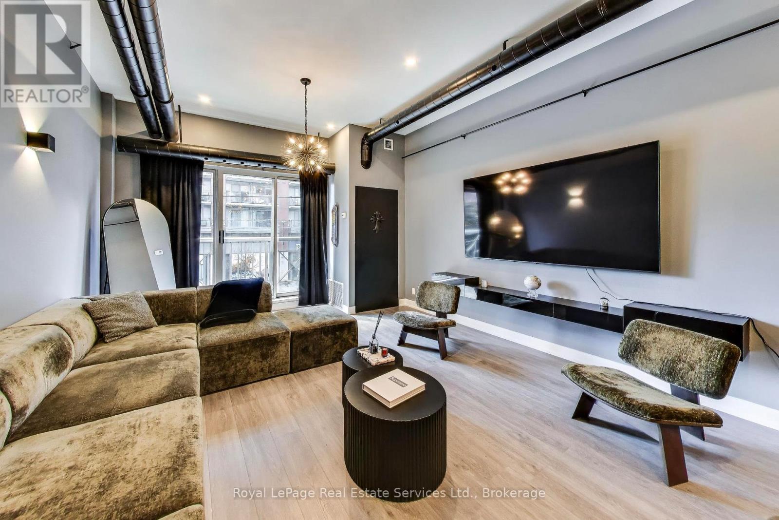 202 - 766 King Street W, Toronto, Ontario  M5V 1N6 - Photo 3 - C13688528