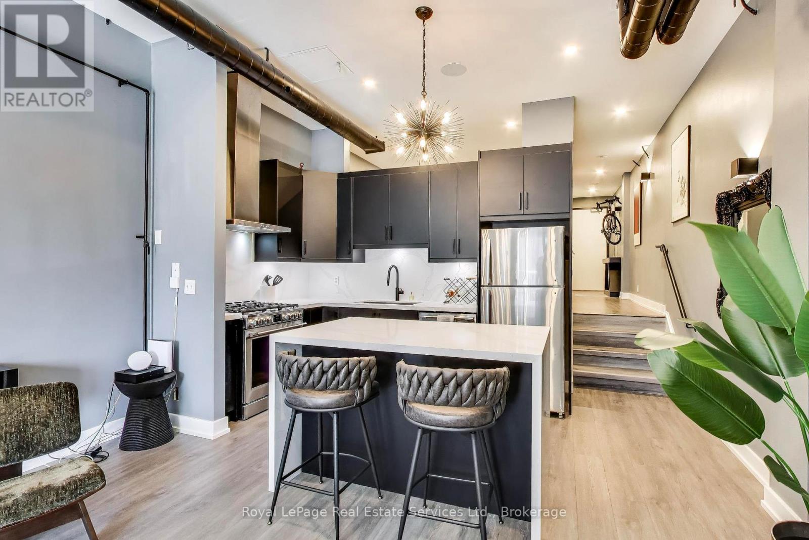 202 - 766 King Street W, Toronto, Ontario  M5V 1N6 - Photo 7 - C13688528