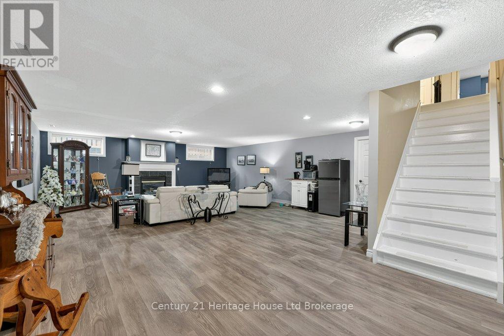57 Wendy Calder Place, Woodstock, Ontario N4T 1T4 - Photo 22 - X13688462