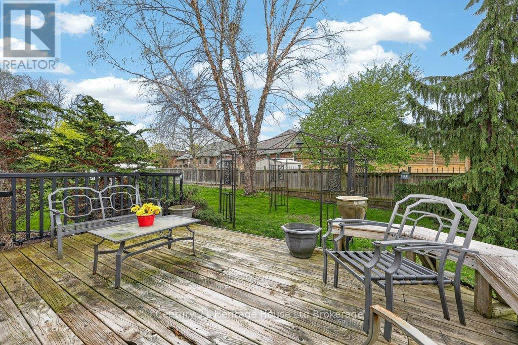 57 Wendy Calder Place, Woodstock, Ontario N4T 1T4 - Photo 34 - X13688462