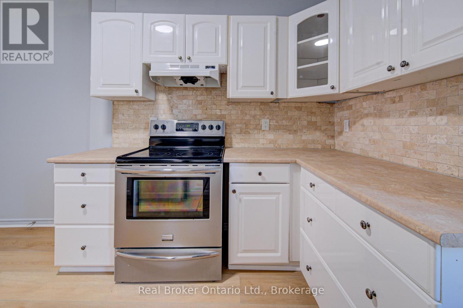 299 Bay Street N, Hamilton, Ontario  L8L 1M2 - Photo 17 - X13688412