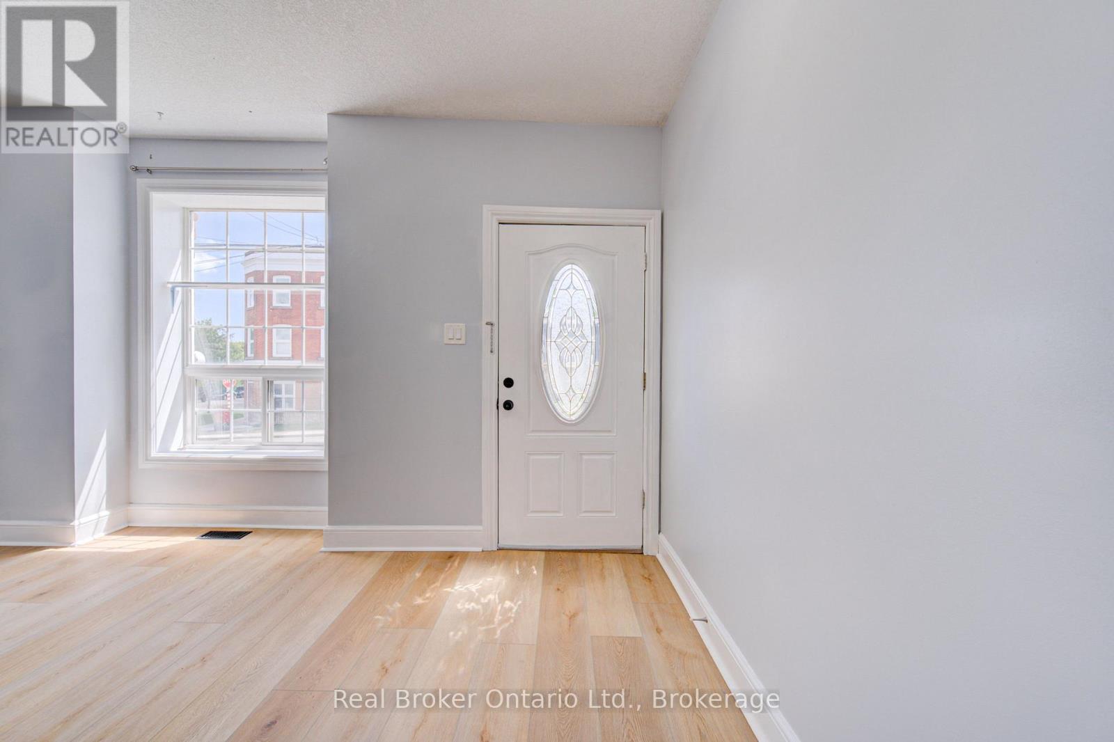 299 Bay Street N, Hamilton, Ontario  L8L 1M2 - Photo 5 - X13688412