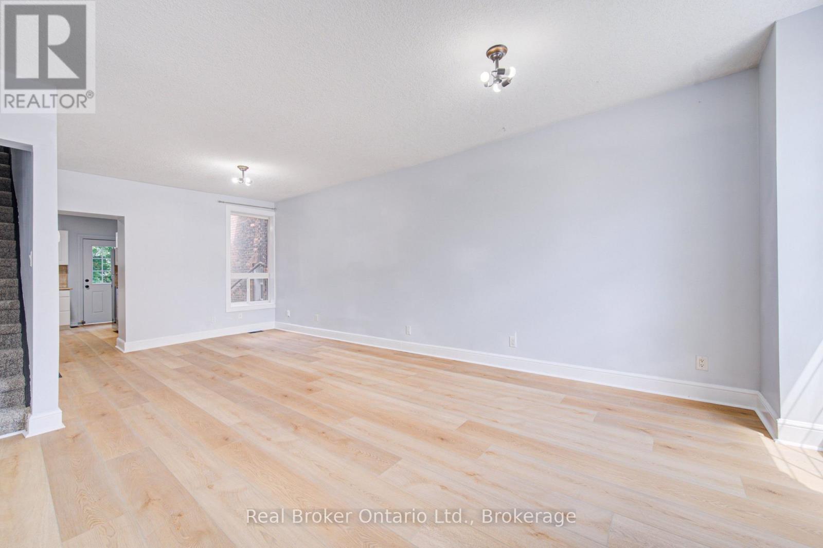 299 Bay Street N, Hamilton, Ontario  L8L 1M2 - Photo 6 - X13688412