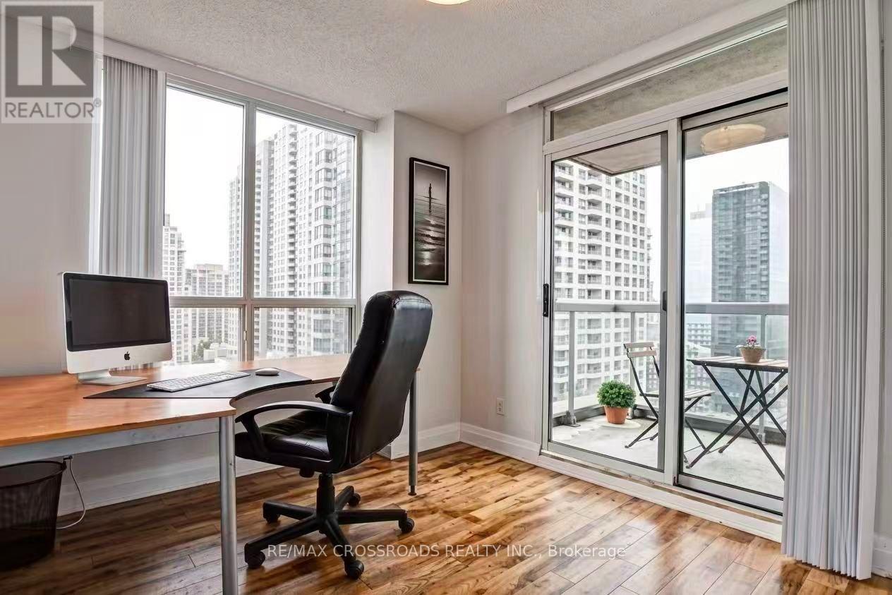 2012 - 28 Empress Avenue, Toronto, Ontario  M2N 6Z7 - Photo 3 - C13688430