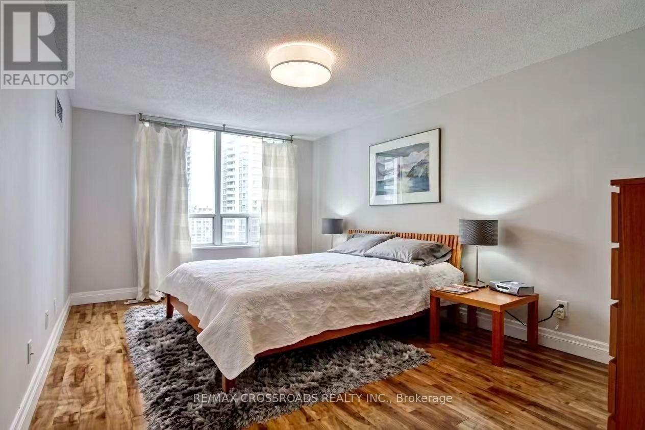 2012 - 28 Empress Avenue, Toronto, Ontario  M2N 6Z7 - Photo 4 - C13688430