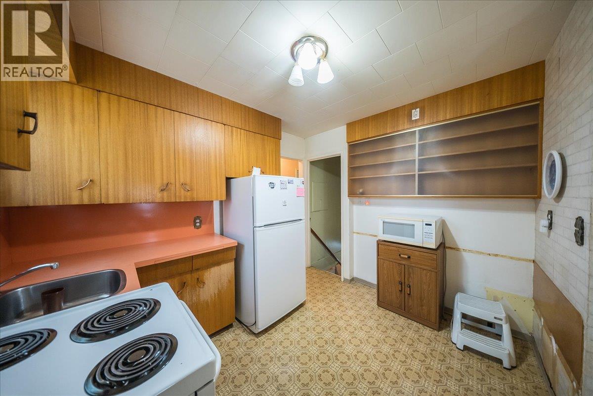 306 Sylvia Crescent, Trail, British Columbia V1R 1A5 - Photo 11 - 10397988