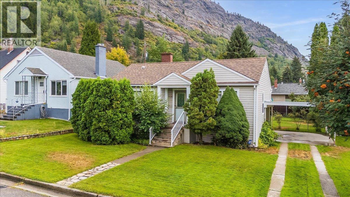 306 Sylvia Crescent, Trail, British Columbia V1R 1A5 - Photo 2 - 10397988
