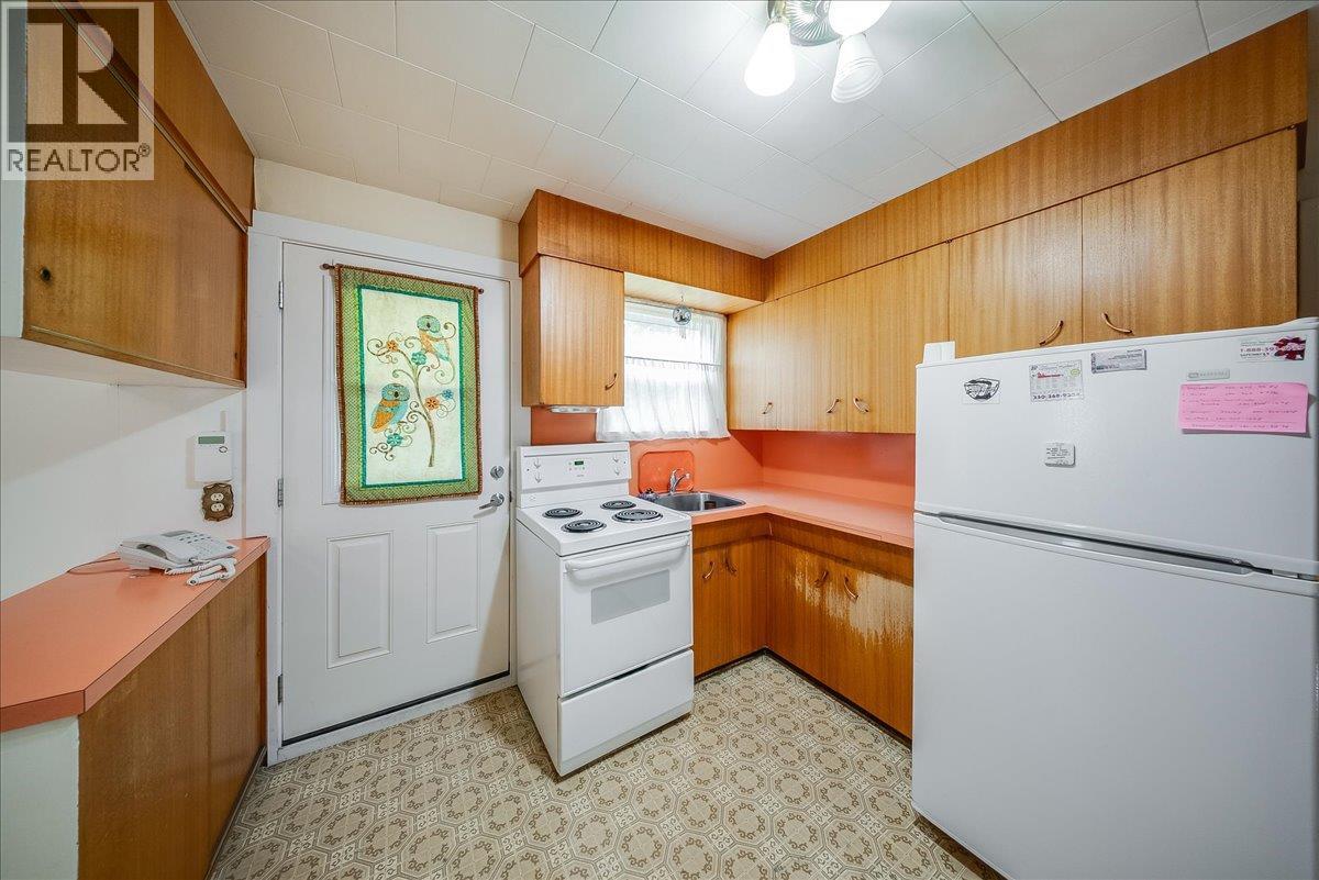 306 Sylvia Crescent, Trail, British Columbia V1R 1A5 - Photo 9 - 10397988