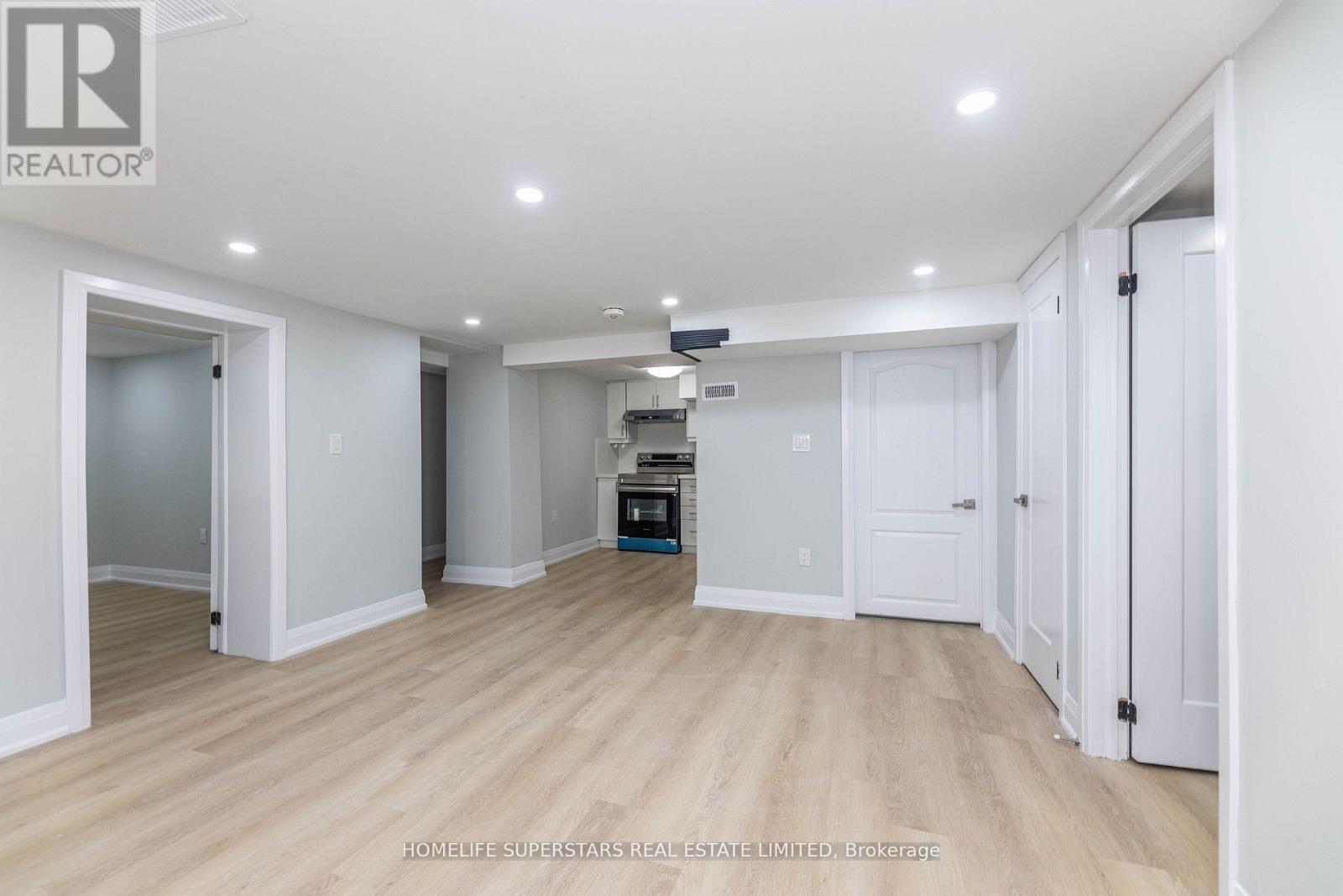 59 Hollyhedge Drive, Toronto, Ontario  M1J 1X2 - Photo 7 - E13688454