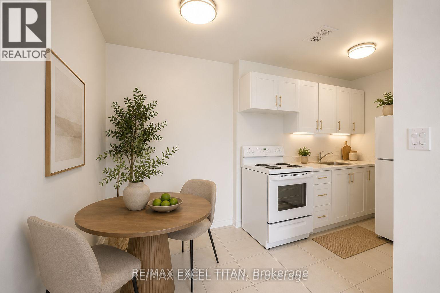 211 - 165 Cosburn Avenue, Toronto, Ontario  M4J 2L3 - Photo 9 - E13688490