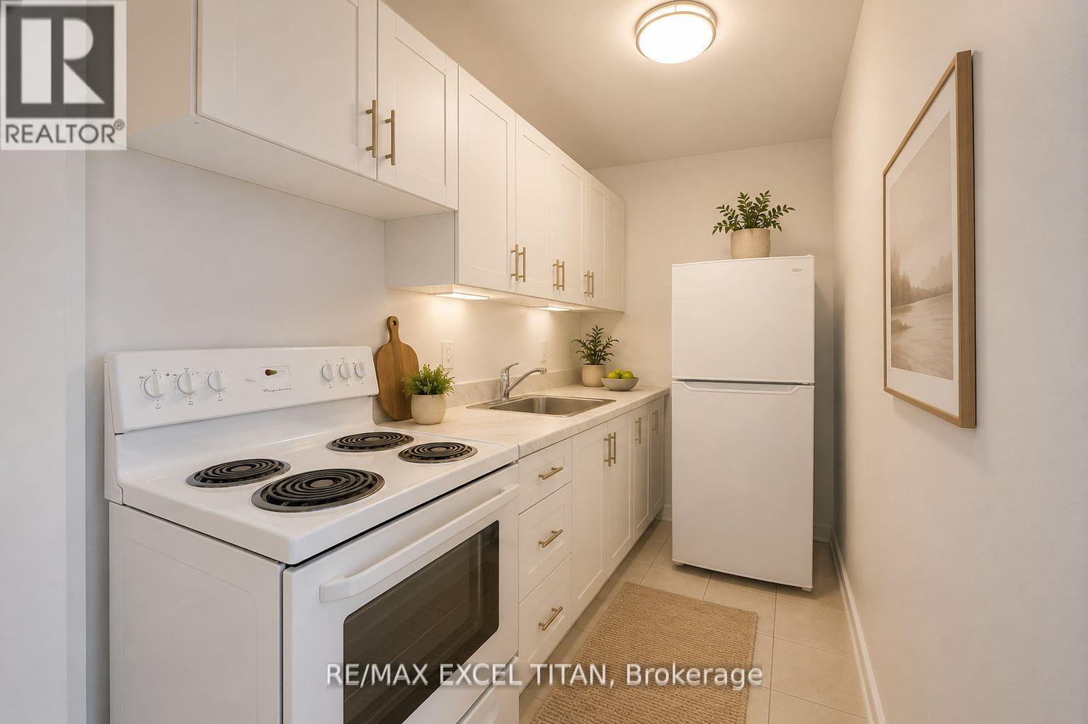 101 - 165 Cosburn Avenue, Toronto, Ontario  M4J 2L3 - Photo 6 - E13688508