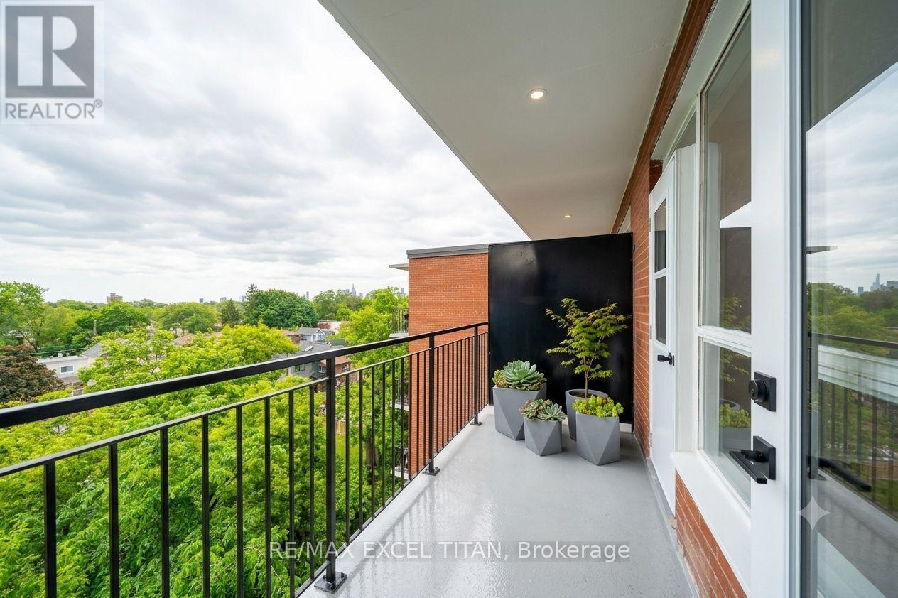 101 - 165 Cosburn Avenue, Toronto, Ontario  M4J 2L3 - Photo 8 - E13688508