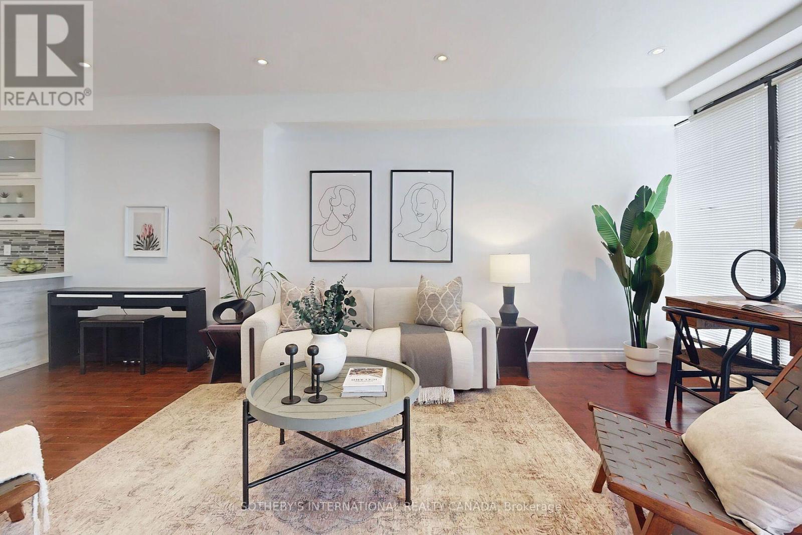 1271 Gerrard Street E, Toronto, Ontario  M4L 1Y5 - Photo 6 - E13688594