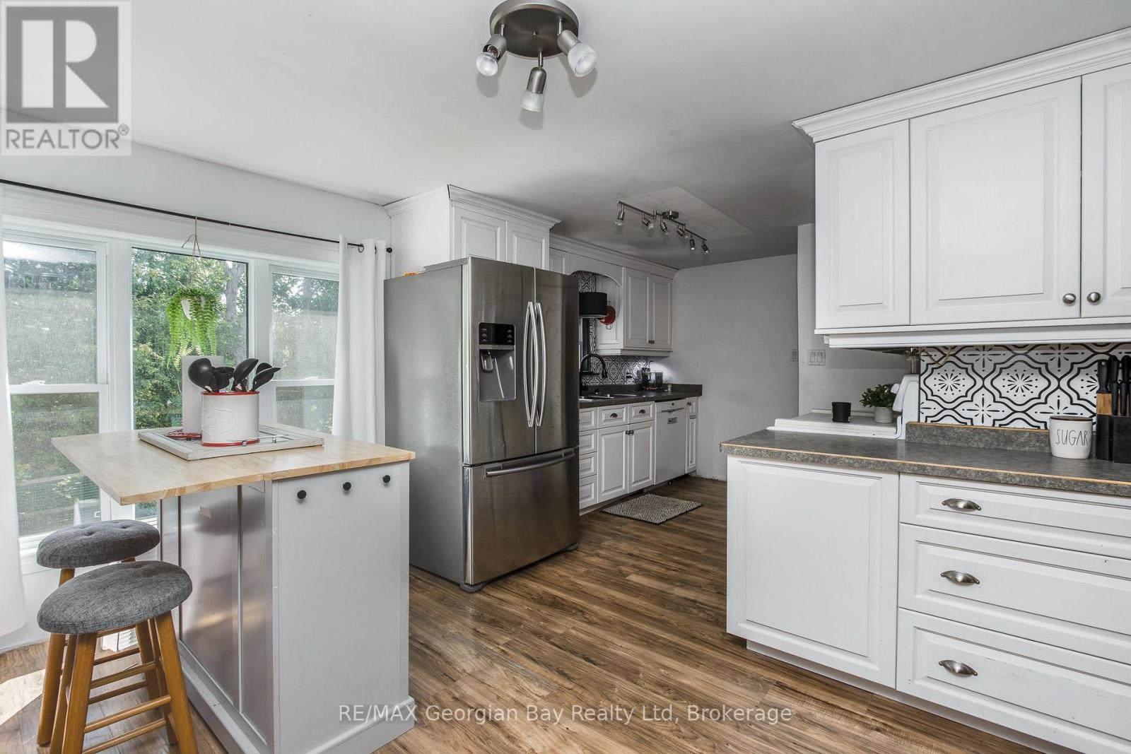 1046 Henry Street, Tay (Waverley), Ontario  L0L 1P0 - Photo 11 - S13688394