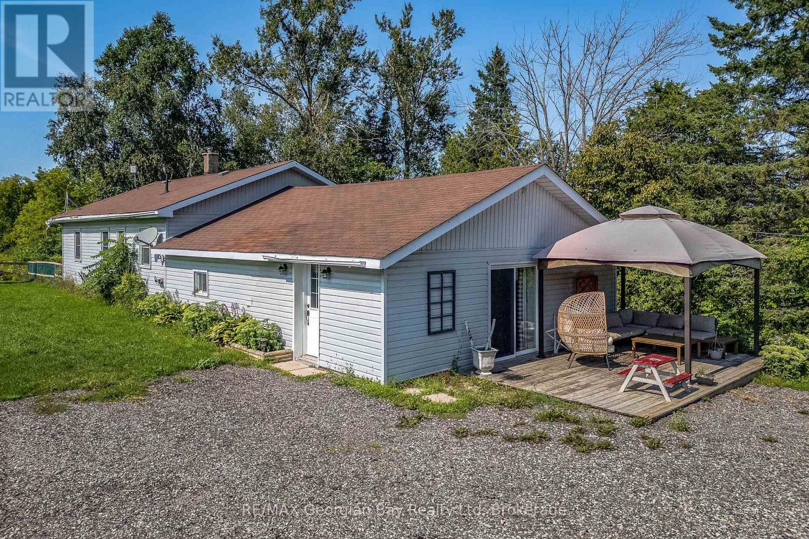 1046 Henry Street, Tay (Waverley), Ontario  L0L 1P0 - Photo 5 - S13688394