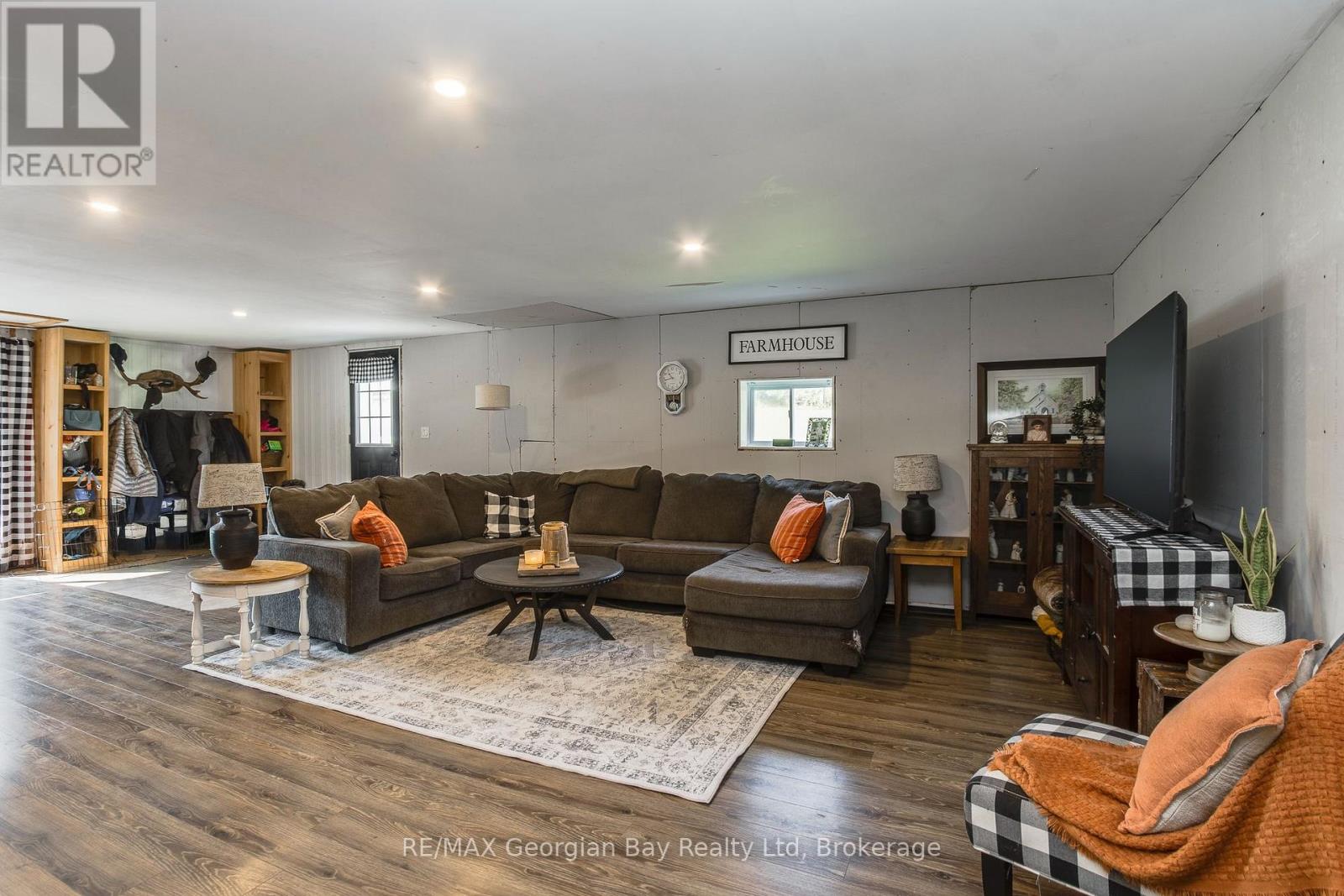 1046 Henry Street, Tay (Waverley), Ontario  L0L 1P0 - Photo 8 - S13688394