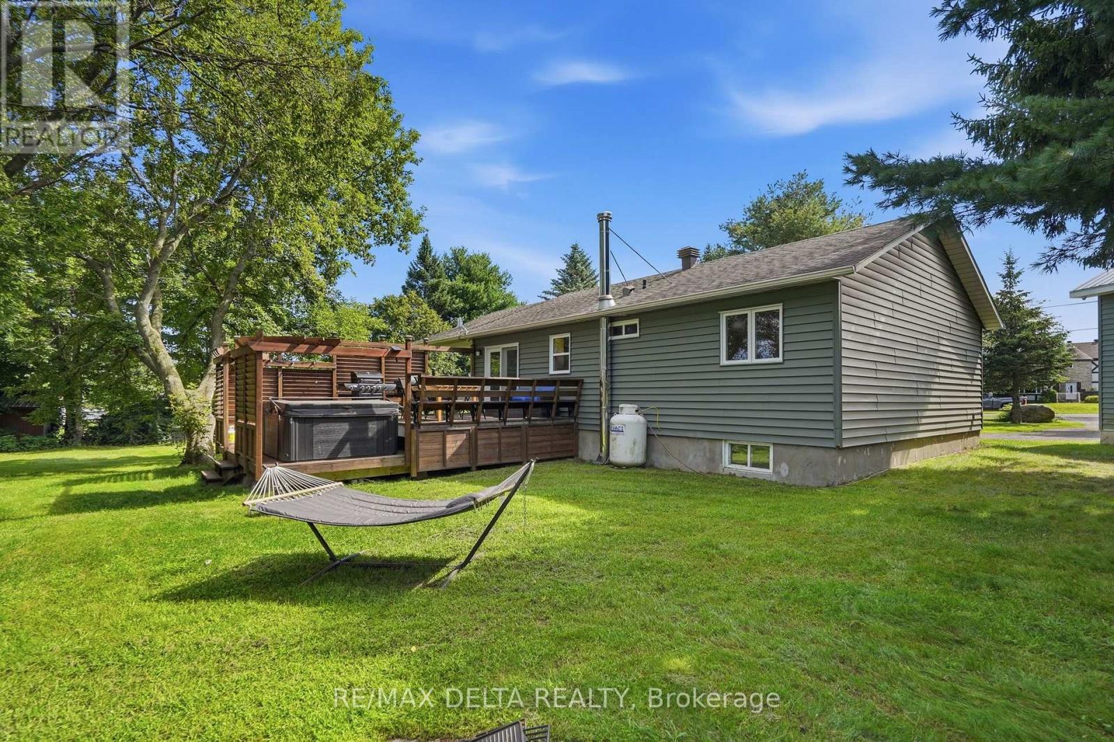 1120 Des Cedres Street, Hawkesbury, Ontario  K0B 1B0 - Photo 21 - X13687772