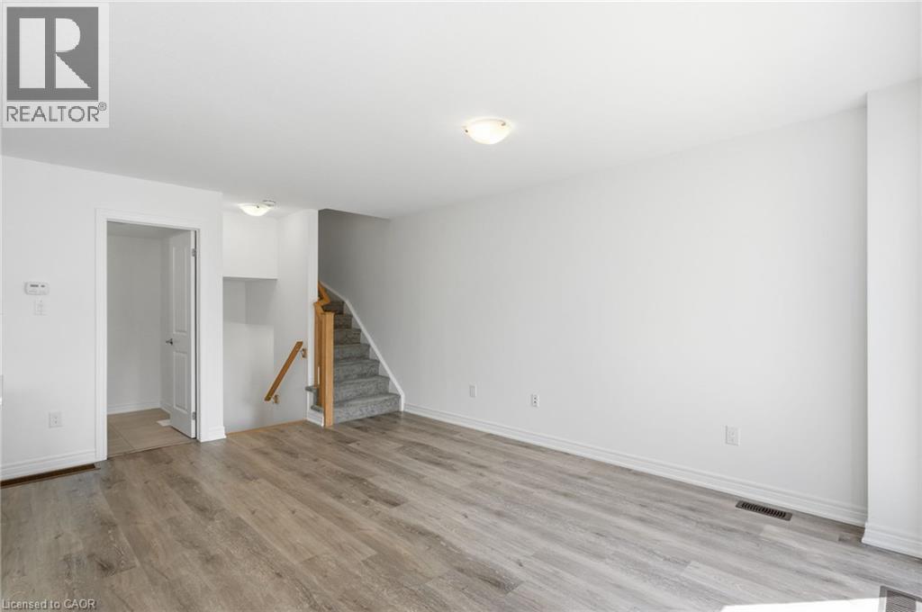19 Roxanne Drive Unit# 119, Hamilton, Ontario  L8H 0B6 - Photo 8 - 40856730