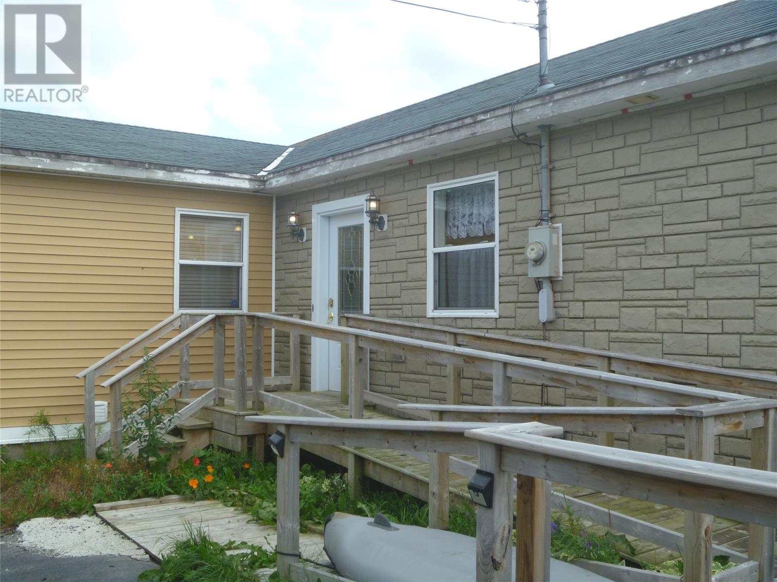 34 Mahaneys Lane, Carbonear — photo 2