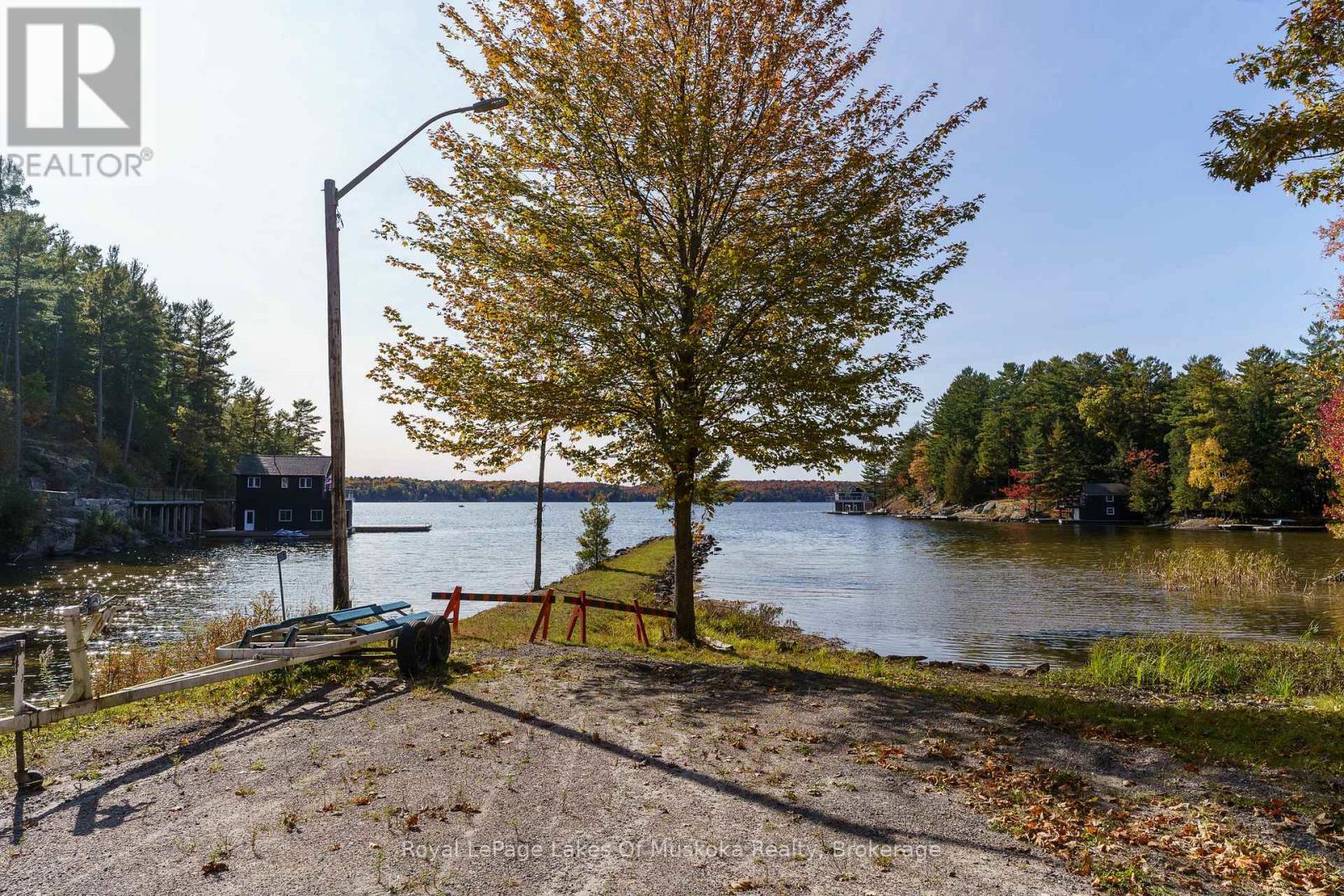 1361 Rosseau Lake 2 Road, Muskoka Lakes (Watt), Ontario  P0B 1M0 - Photo 2 - X13688436