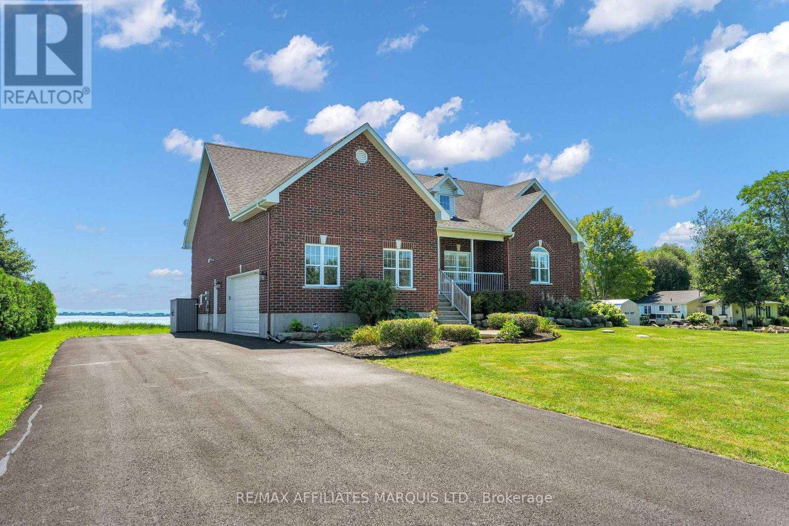 6266 Karen Drive, South Glengarry, Ontario K0C 1E0 - Photo 1 - X13688476