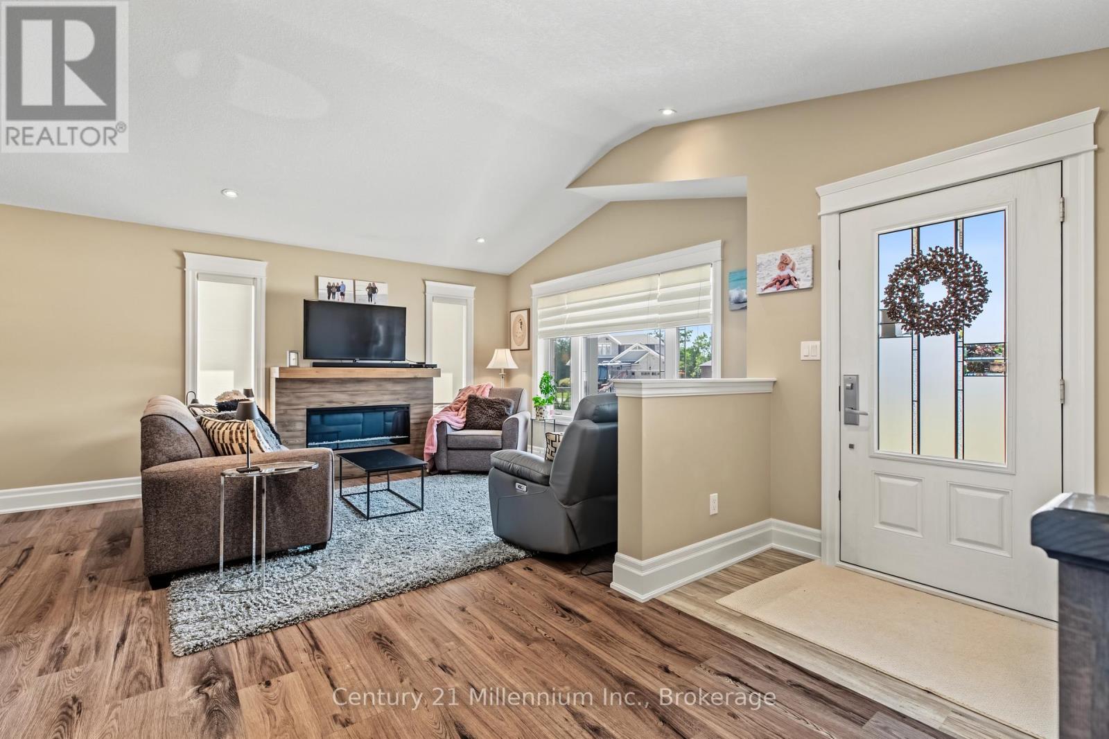 215 Djay Crescent, West Grey, Ontario  N0G 1R0 - Photo 7 - X13688478