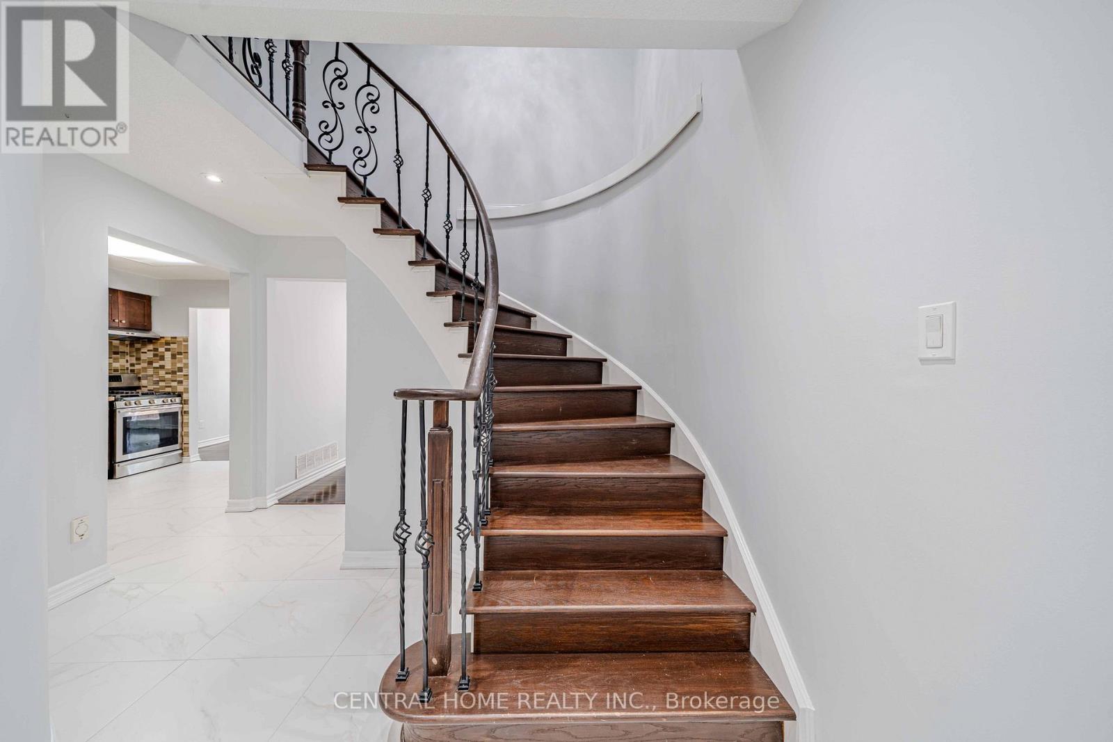 2 Noel Street, Markham, Ontario  L3P 5C8 - Photo 10 - N13688400