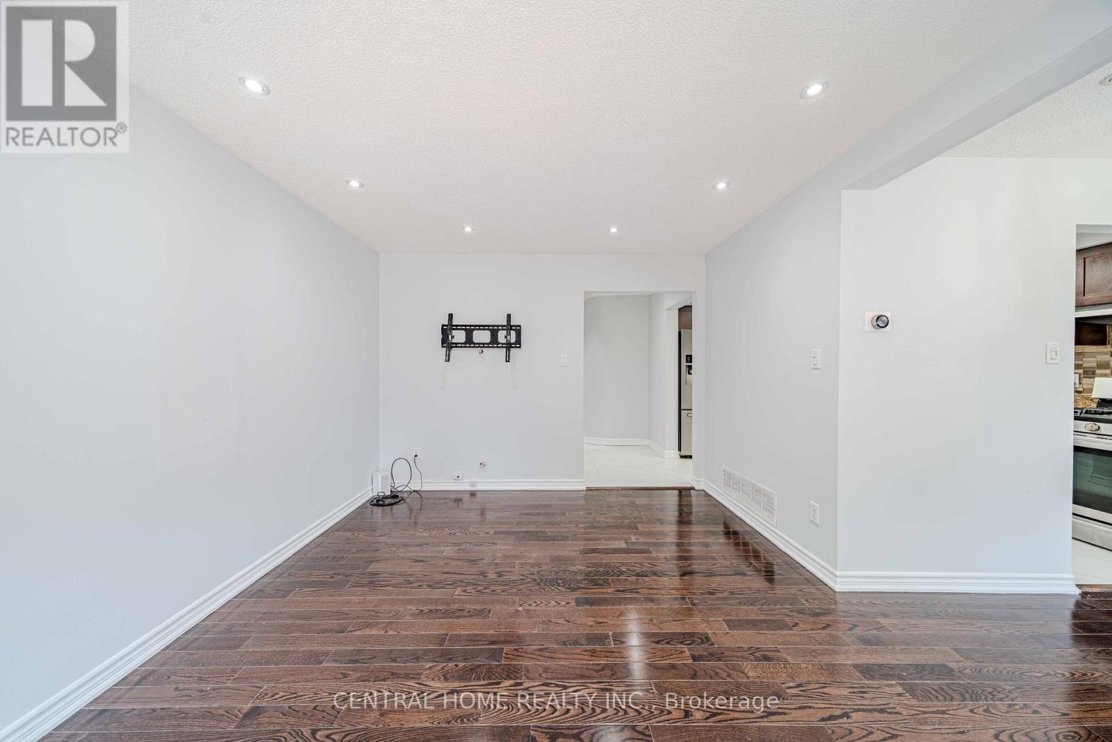 2 Noel Street, Markham, Ontario  L3P 5C8 - Photo 11 - N13688400