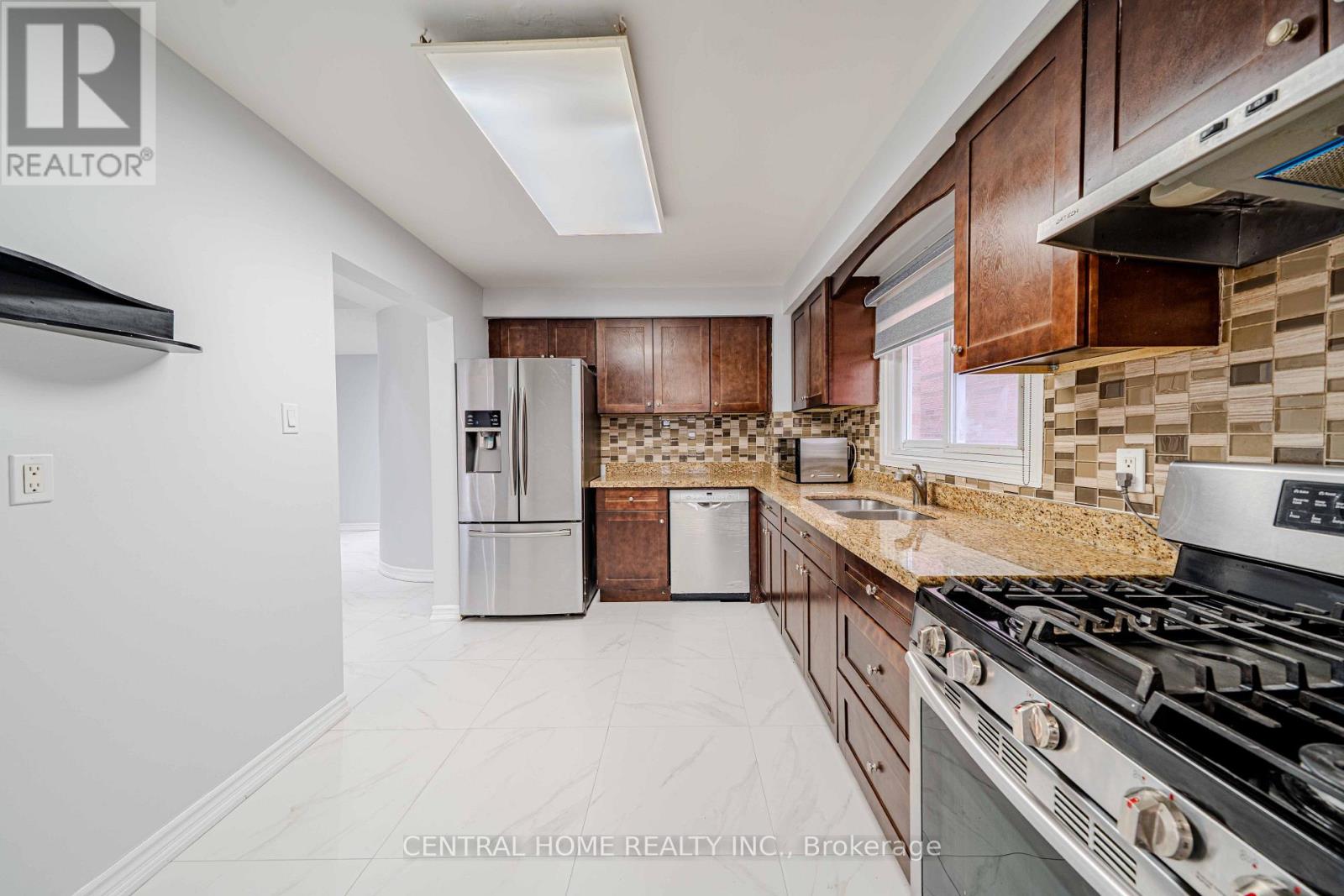 2 Noel Street, Markham, Ontario  L3P 5C8 - Photo 13 - N13688400