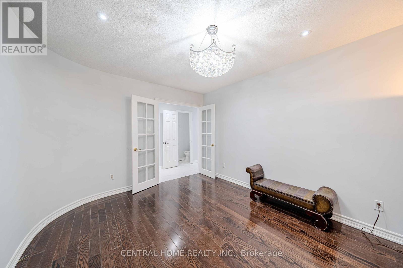 2 Noel Street, Markham, Ontario  L3P 5C8 - Photo 9 - N13688400