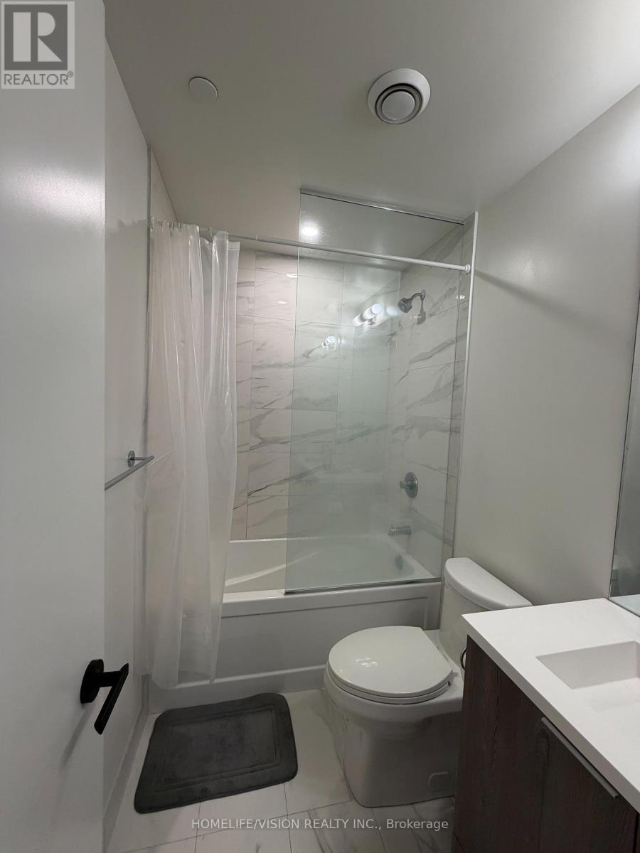 3207 - 8 Interchange Way, Vaughan, Ontario  L4K 0R2 - Photo 14 - N13688414