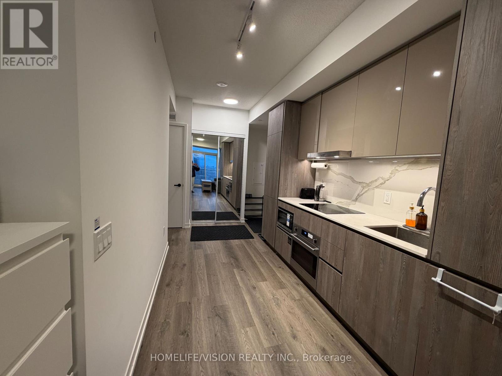3207 - 8 Interchange Way, Vaughan, Ontario  L4K 0R2 - Photo 5 - N13688414