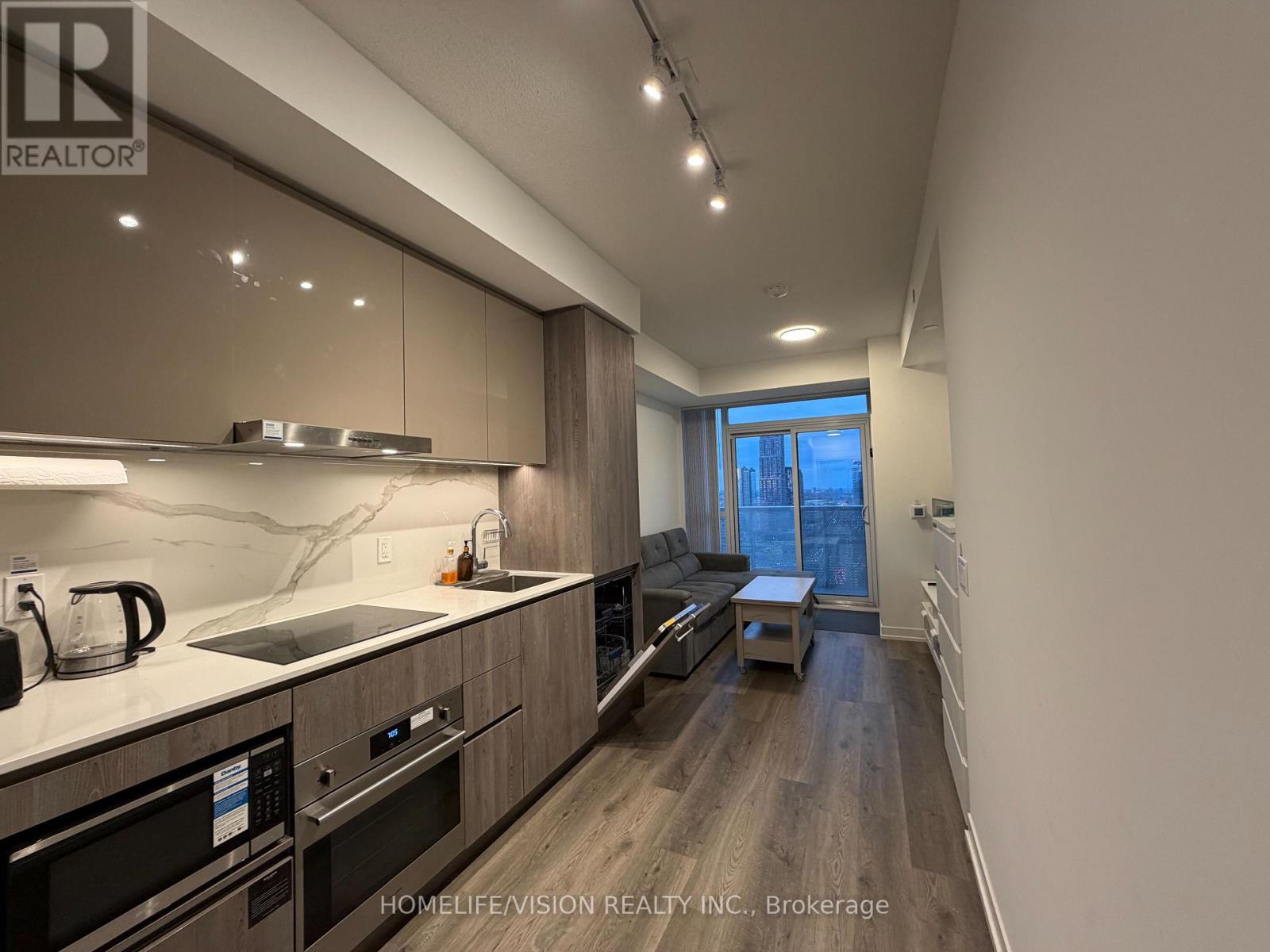 3207 - 8 Interchange Way, Vaughan, Ontario  L4K 0R2 - Photo 6 - N13688414