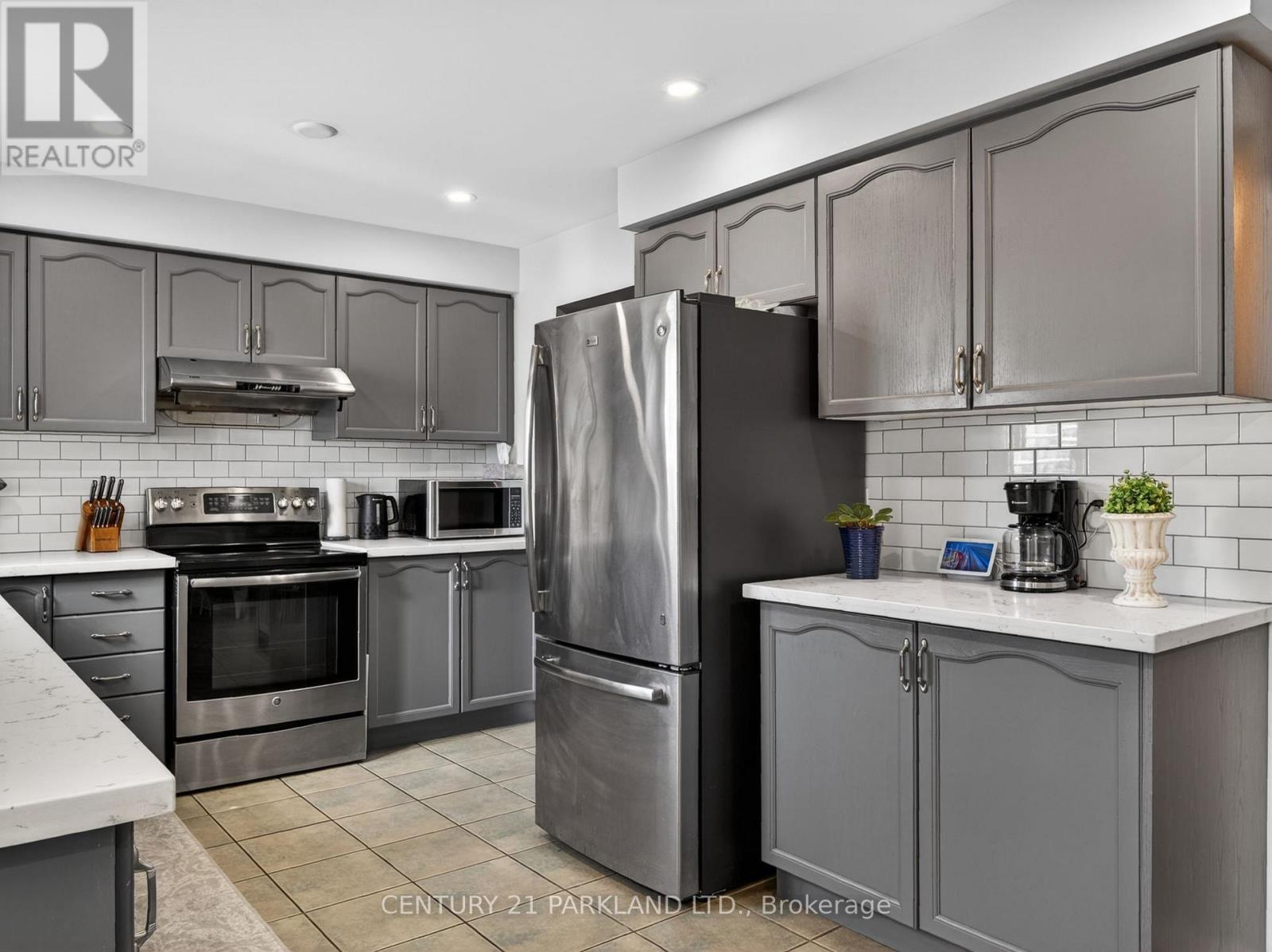 181 Purcell Crescent, Vaughan, Ontario  L6A 3C5 - Photo 14 - N13688546