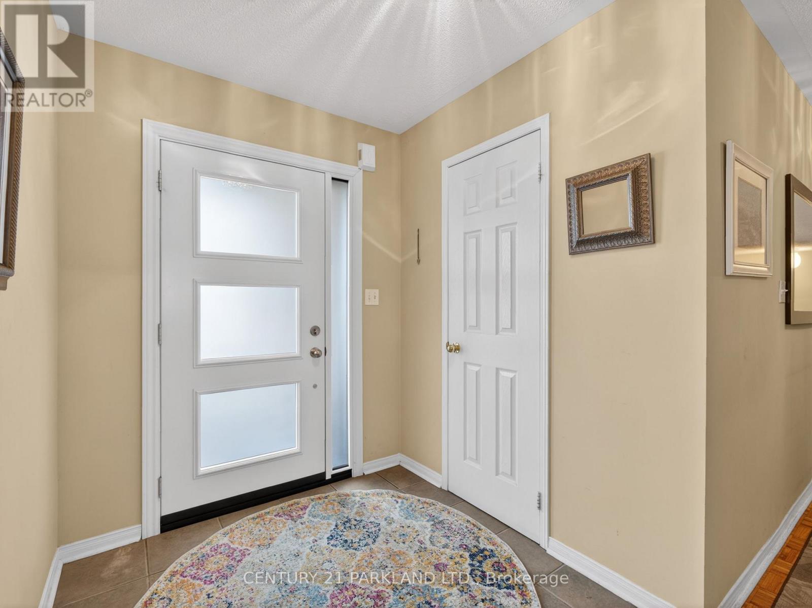 181 Purcell Crescent, Vaughan, Ontario  L6A 3C5 - Photo 4 - N13688546
