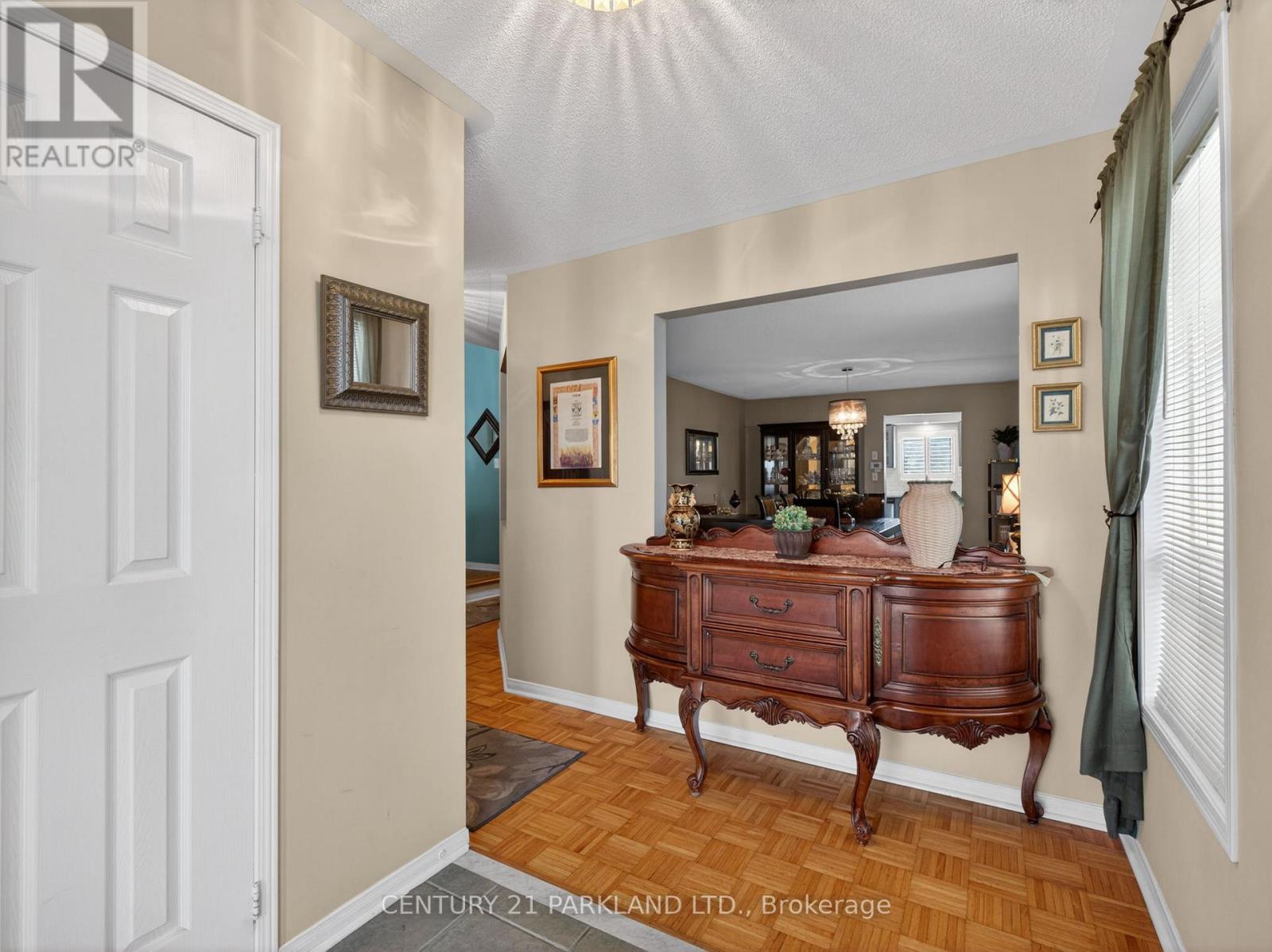 181 Purcell Crescent, Vaughan, Ontario  L6A 3C5 - Photo 5 - N13688546
