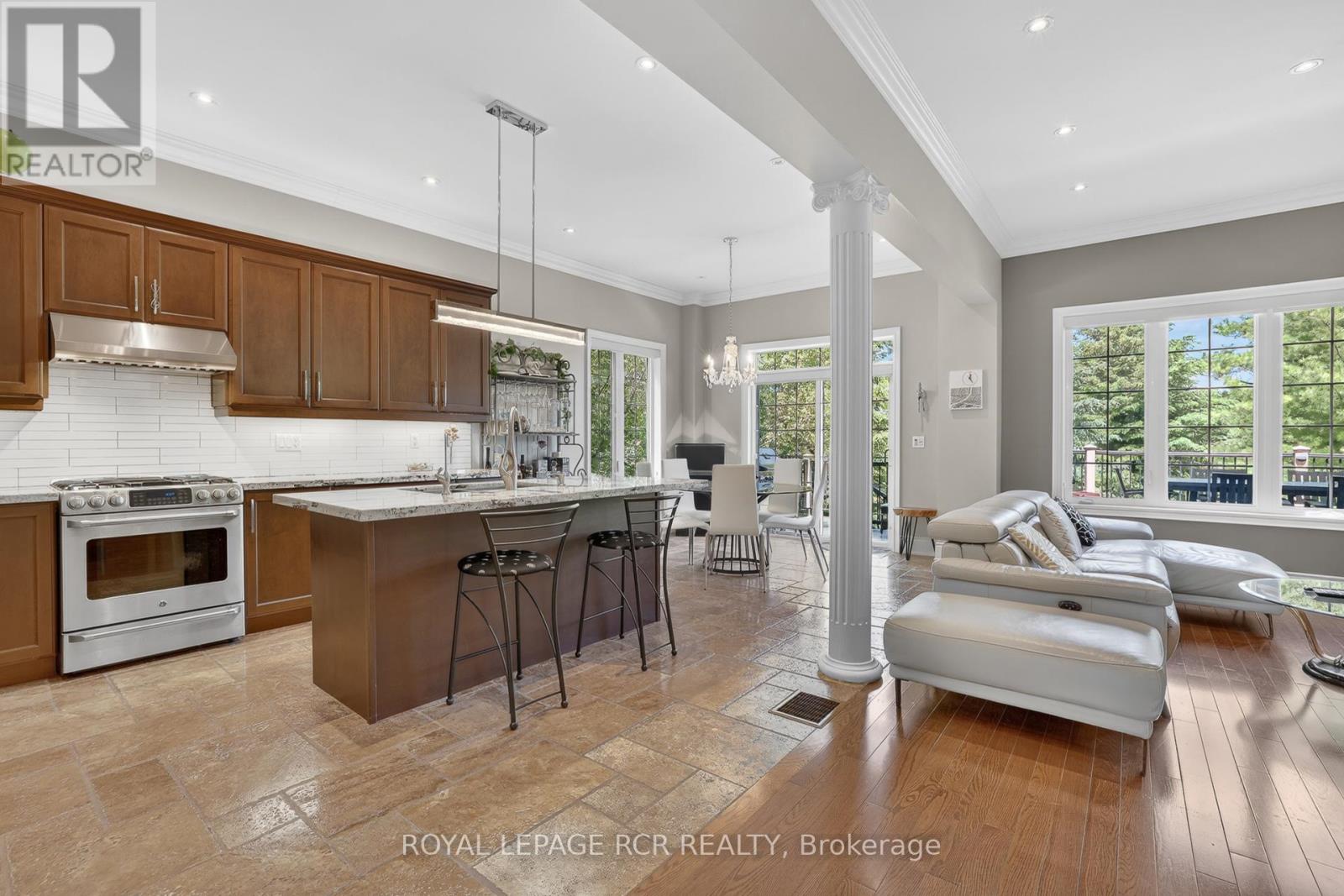 19 Emerald Heights Drive, Whitchurch-Stouffville, Ontario  L4A 0C8 - Photo 14 - N13688588