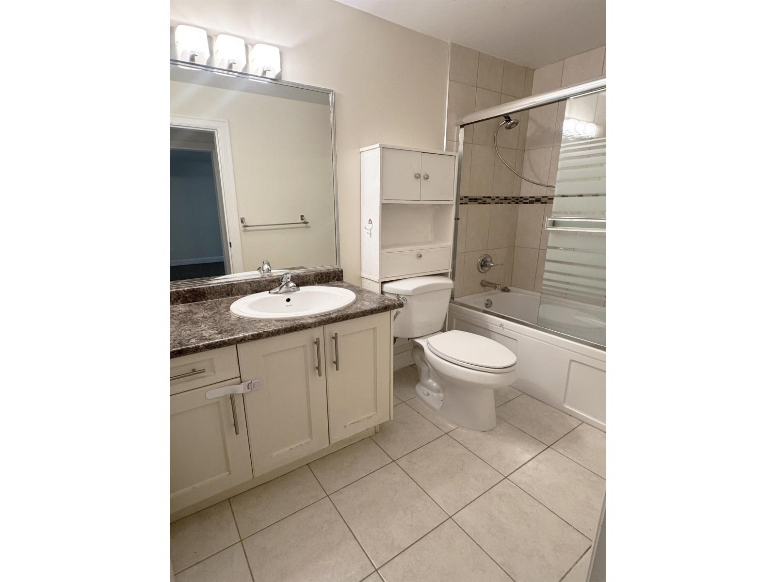 Ground Suite-14000 Wellington Crescent, Surrey, British Columbia  V3R 9H2 - Photo 7 - R3156862