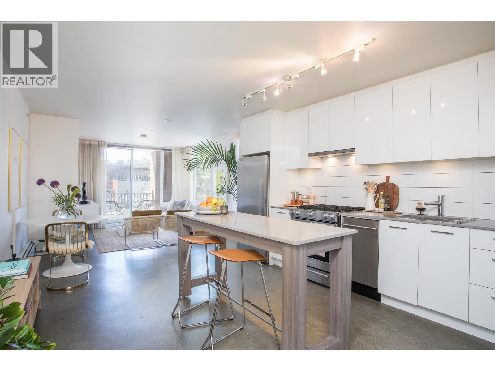 307 231 E Pender Street, Vancouver, British Columbia V6A 0G3 - Photo 9 - R3119036