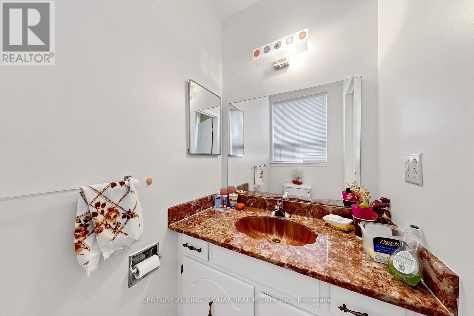 35 & 41 Coxwell Avenue, Toronto, Ontario  M4L 3A9 - Photo 15 - E13687228