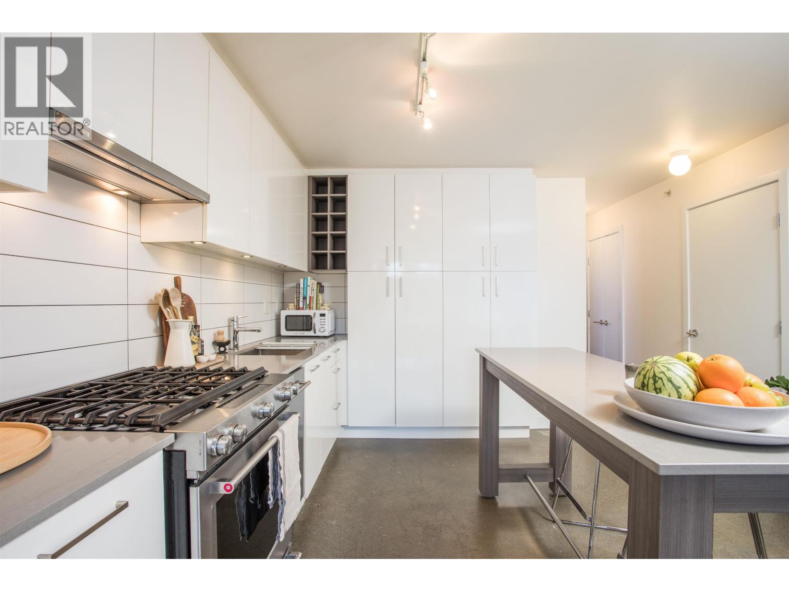 307 231 E Pender Street, Vancouver, British Columbia V6A 0G3 - Photo 13 - R3119036