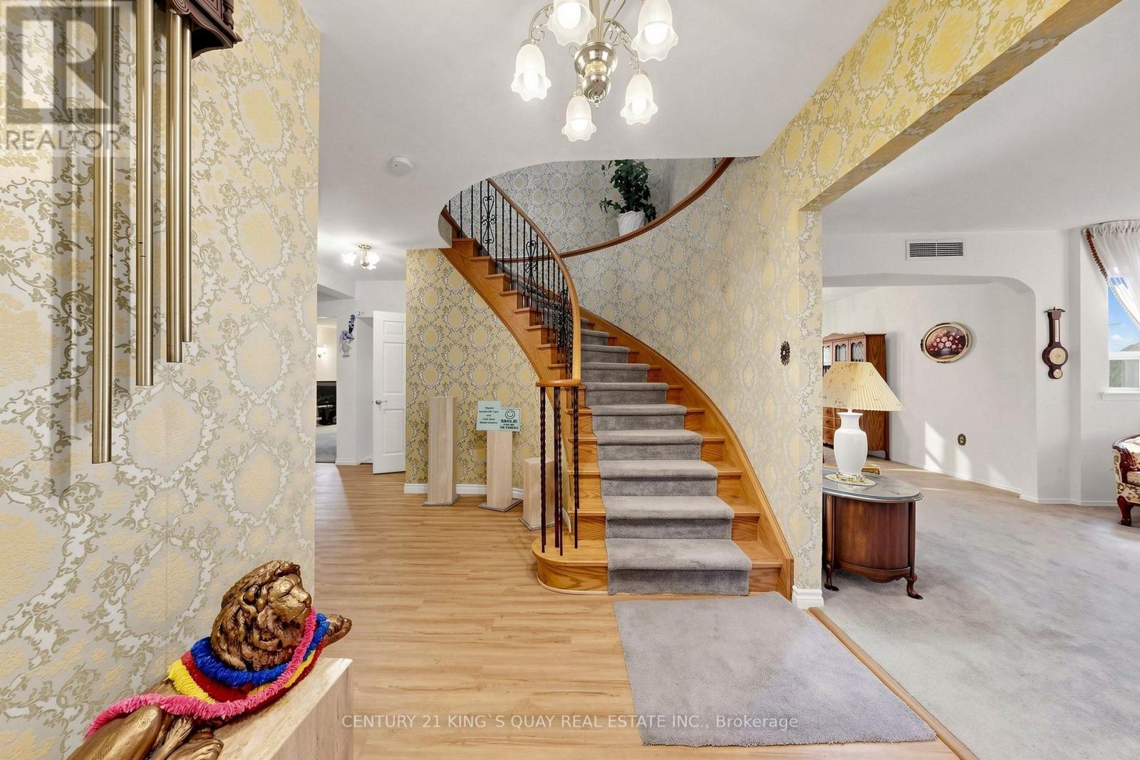 35 & 41 Coxwell Avenue, Toronto, Ontario  M4L 3A9 - Photo 9 - E13687228