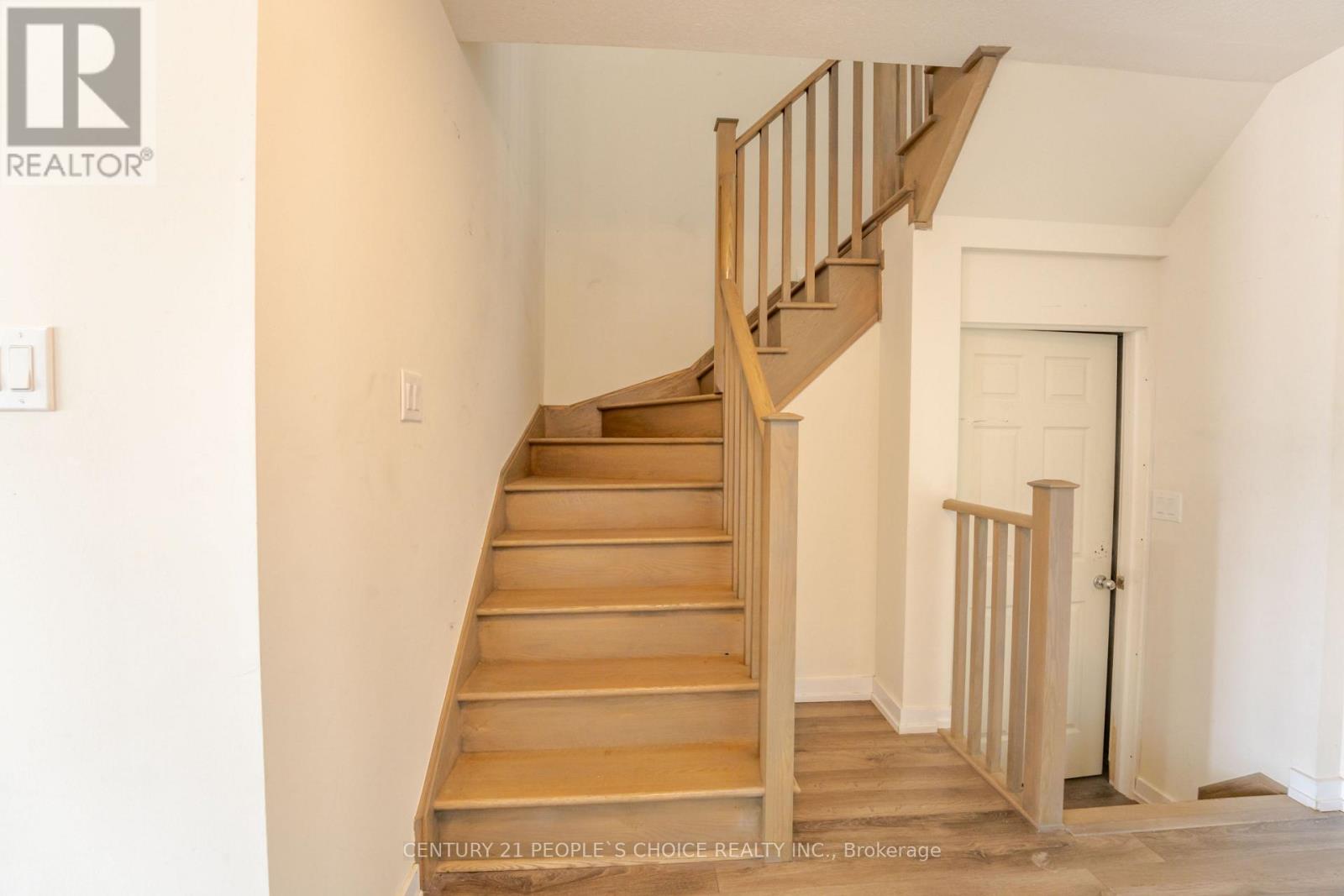 108 Golden Spring Drive, Brampton, Ontario L7A 4N7 - Photo 19 - W13604328