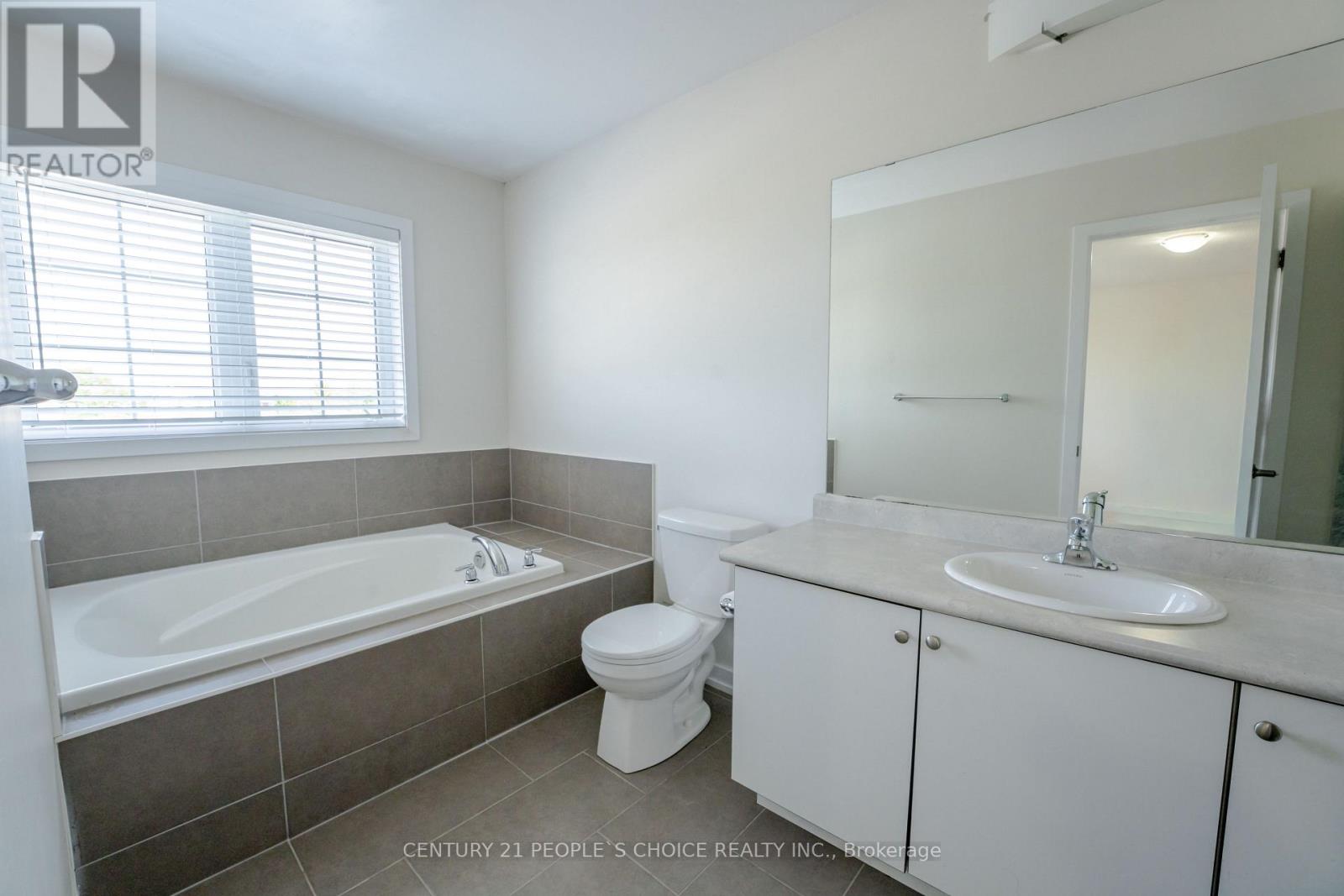 108 Golden Spring Drive, Brampton, Ontario L7A 4N7 - Photo 23 - W13604328