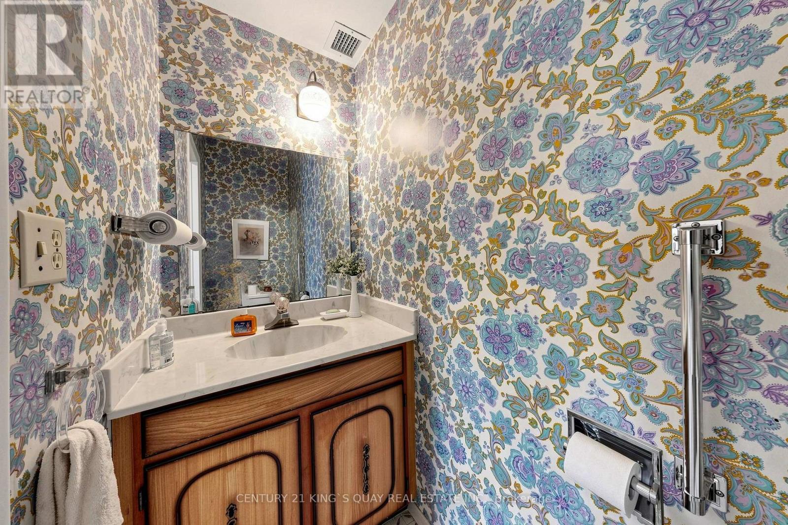 35 & 41 Coxwell Avenue, Toronto, Ontario  M4L 3A9 - Photo 8 - E13687228