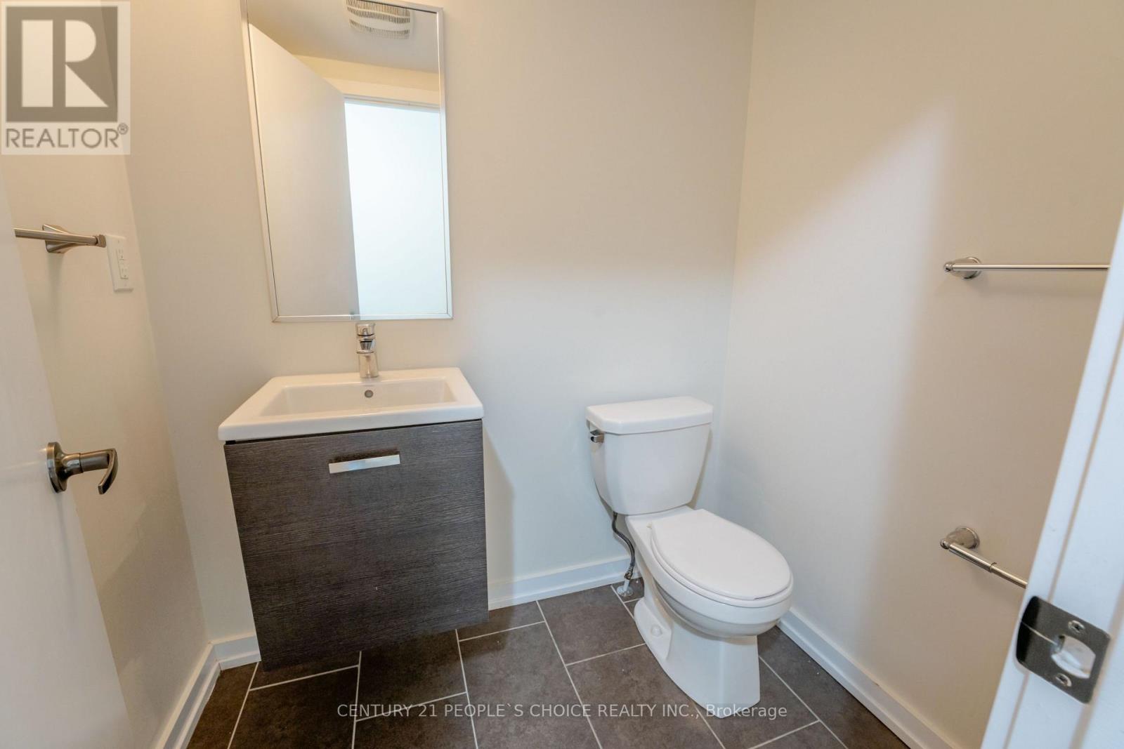 108 Golden Spring Drive, Brampton, Ontario L7A 4N7 - Photo 18 - W13604328