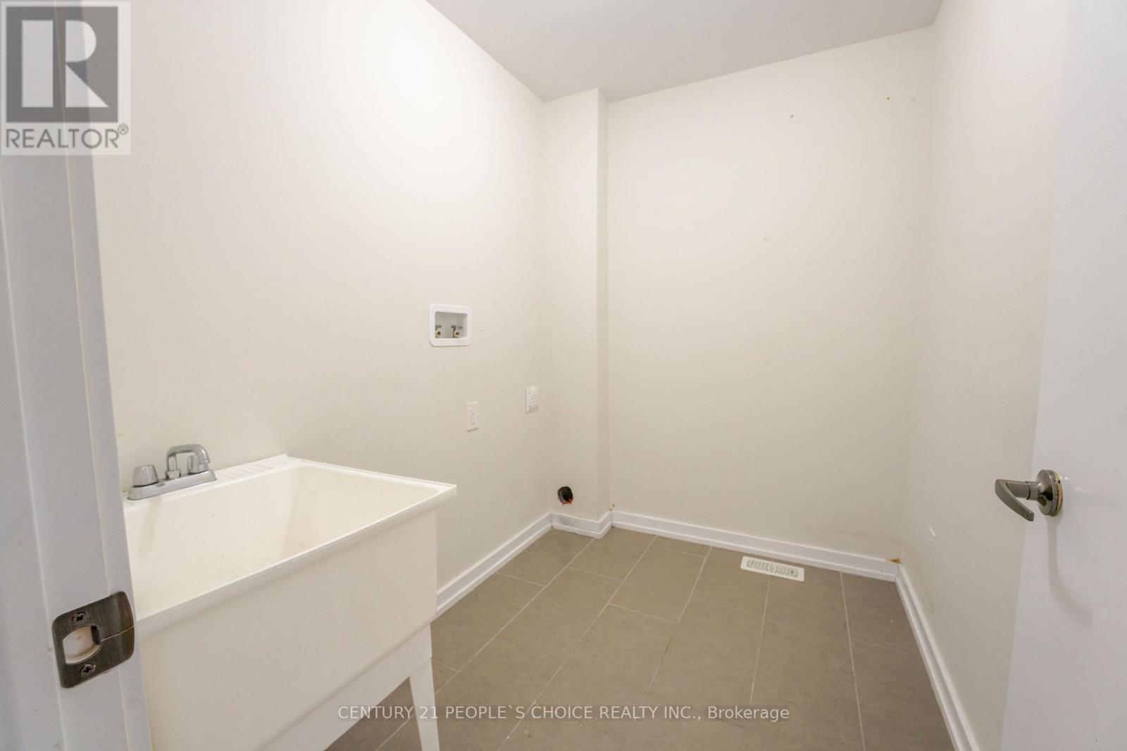 108 Golden Spring Drive, Brampton, Ontario L7A 4N7 - Photo 32 - W13604328