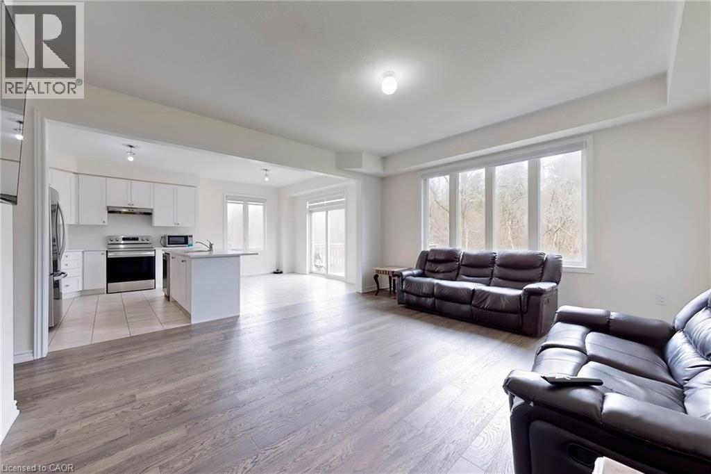 630 Lemay Grove, Peterborough, Ontario  K9K 0G9 - Photo 4 - 40820011