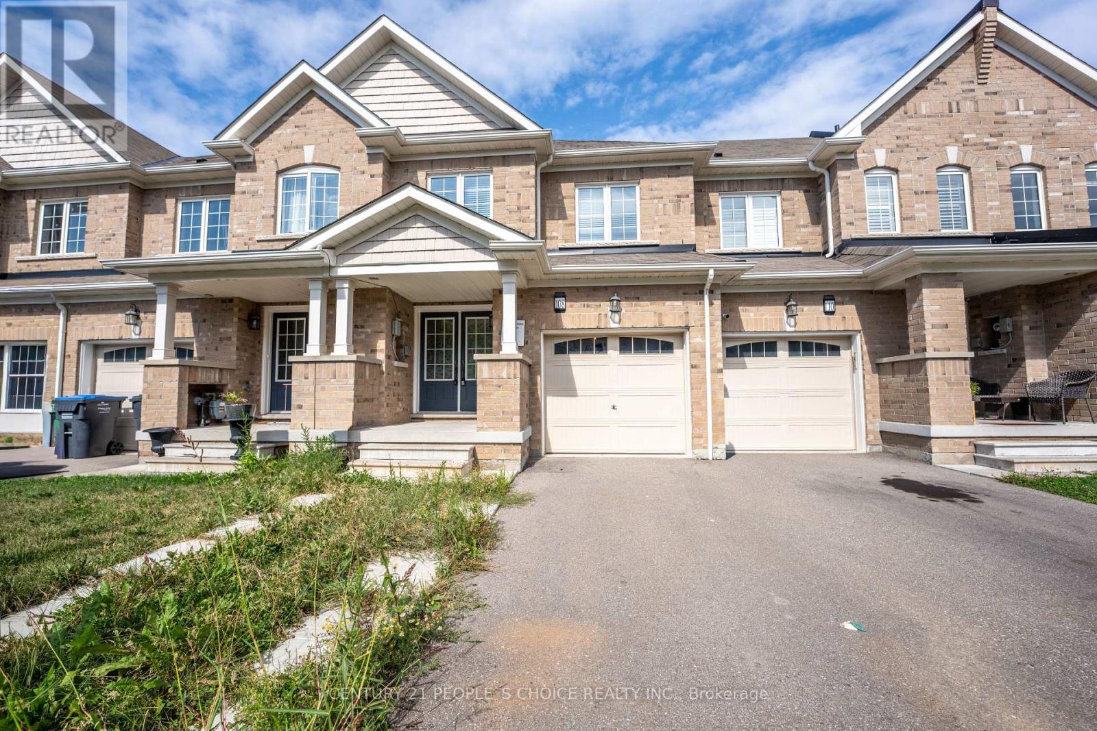 108 Golden Spring Drive, Brampton, Ontario L7A 4N7 - Photo 4 - W13604328
