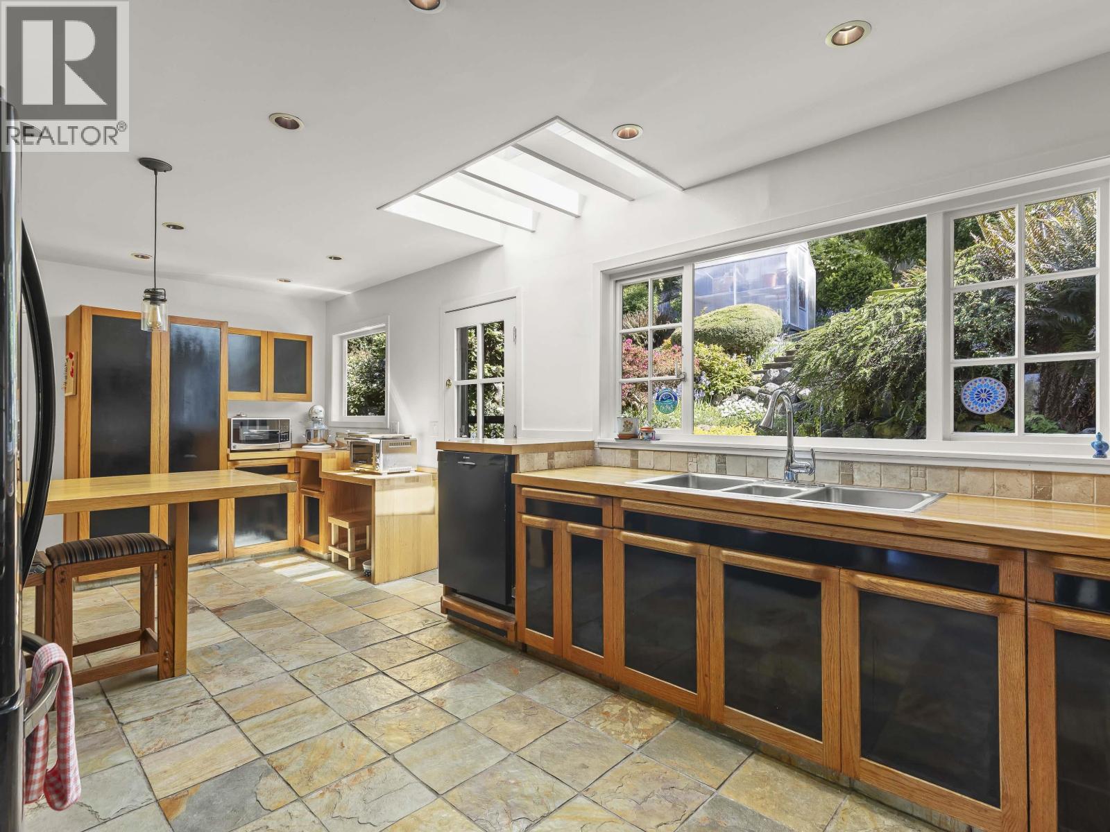 6248 Wellington Avenue, West Vancouver, British Columbia  V7W 2H4 - Photo 18 - R3156737
